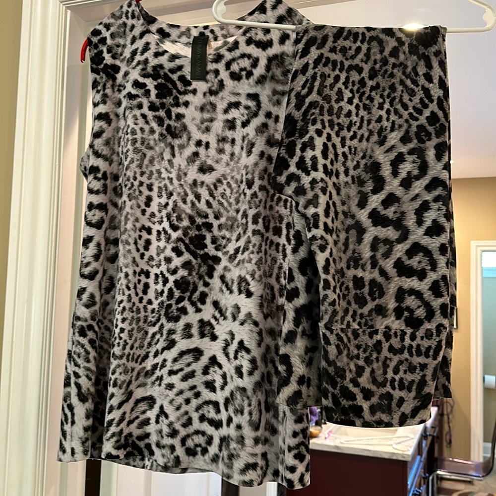 Norma Kamala Two Piece Set